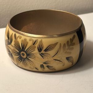 Vintage art nouveau Black tan and gold metal painted floral bangle bracelet